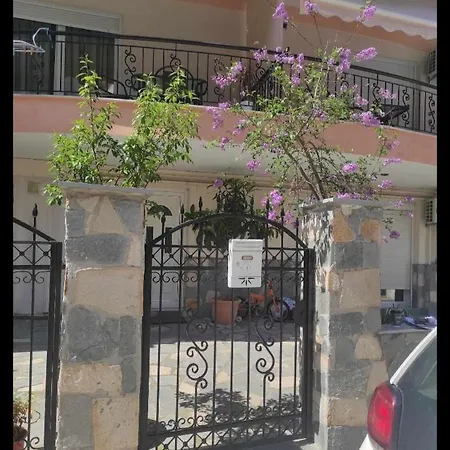 Butterfly Apartamento Kavala